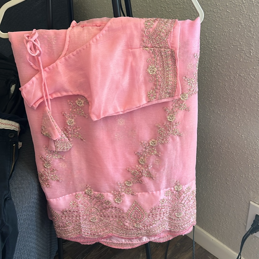 New - Picture 2 of 2